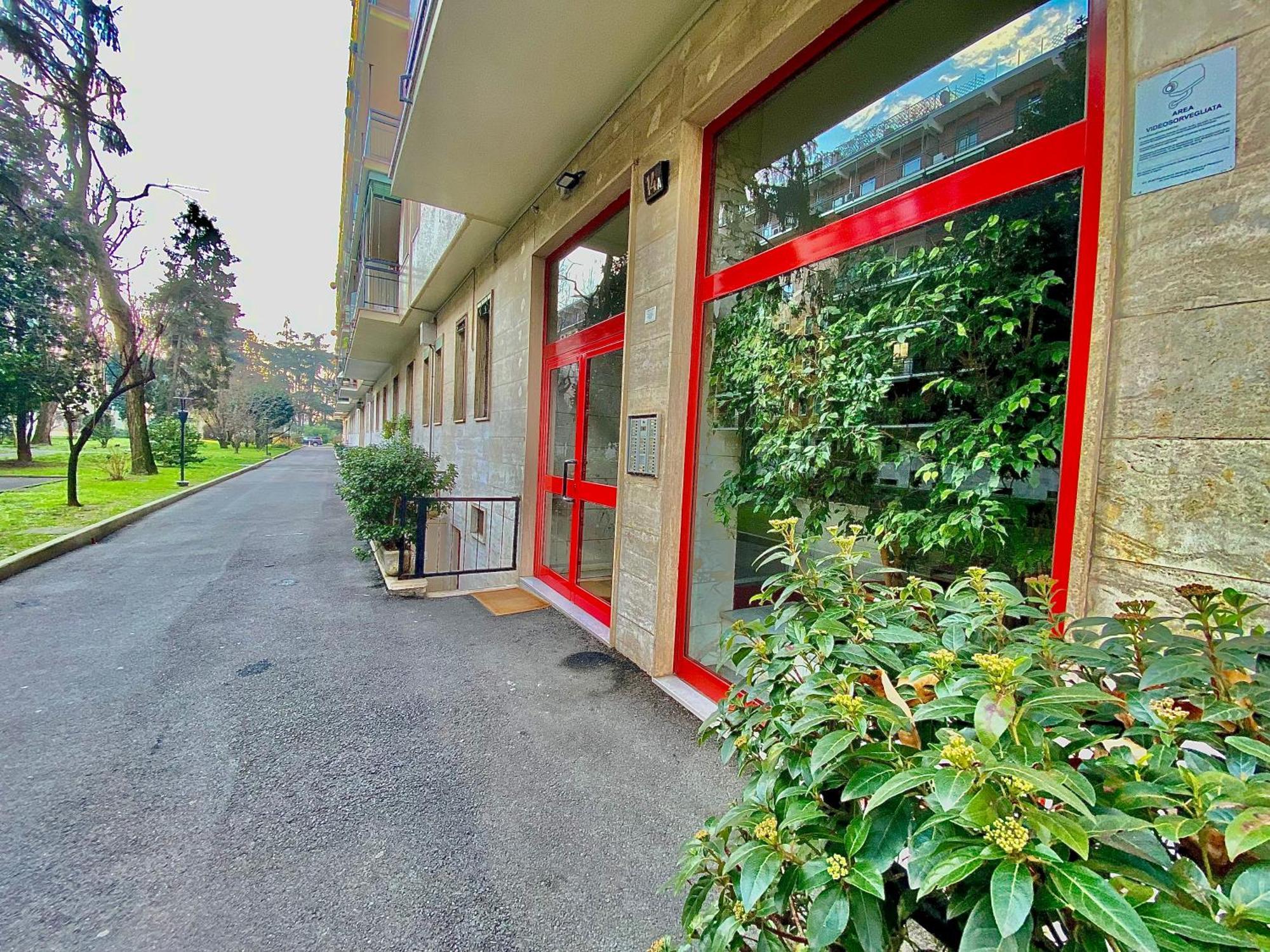 Navigli Style, Tra Metropolitana Famagosta, Comfort E Modernita Lejlighed Milano Eksteriør billede